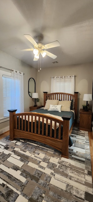 Queen bed, plush mattress