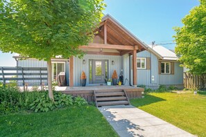 Well maintained waterfront home