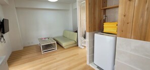 sofa & table