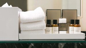 Bathroom amenities