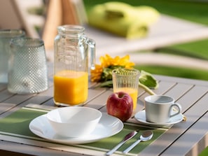 Breakfast meal