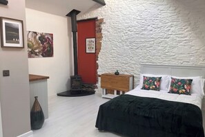 Linden Lodge