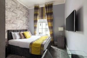 Mayford Apartment, Durham - Host & Stay