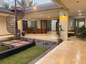 Intérieur
