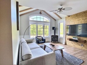 Living room (2)