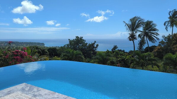 Caribbean sea pool view