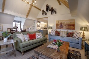 Jerards Stables, Sandford Orcas, Sherborne: The attractive sitting area invites you to relax