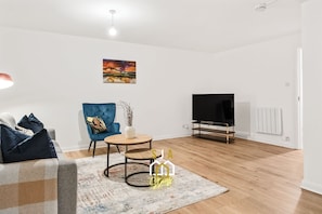 Living Room / Lounge