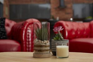Living Room / Lounge