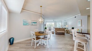 Dining Area at 406 Windsor Place
