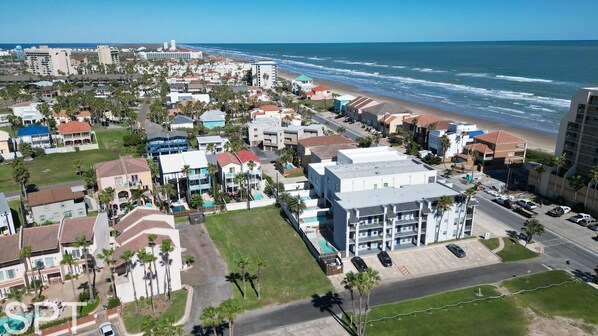 Architecture, Building, Outdoors, Nature, Sea