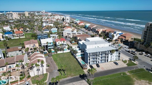 Architecture, Building, Outdoors, Nature, Sea