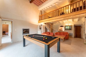 Spielezimmer