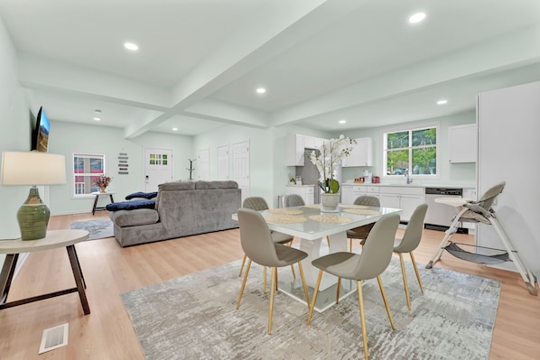 Open concept layout between the kitchen, Living and dining areas.