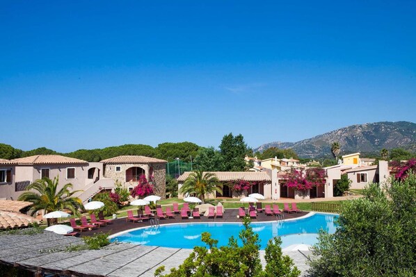 Holiday Home Exterior [summer]