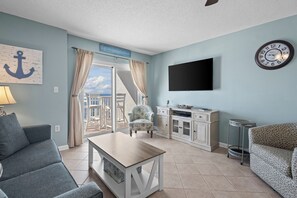 Westwind 701 Living area with Gulf Views