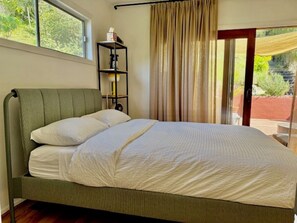 Queen guest bedroom