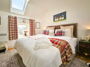 Furniture, Bed, Bedroom, Interior Design, Bedding, Bed Sheet, Linens, Ceiling, Room, Textile