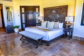 Master bedroom (3)