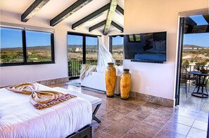 Master bedroom (2)