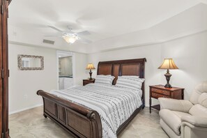 Master King & Master Bath 