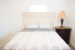 Bedroom 2 with Queen Bed