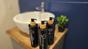 Équipements de salle de bain