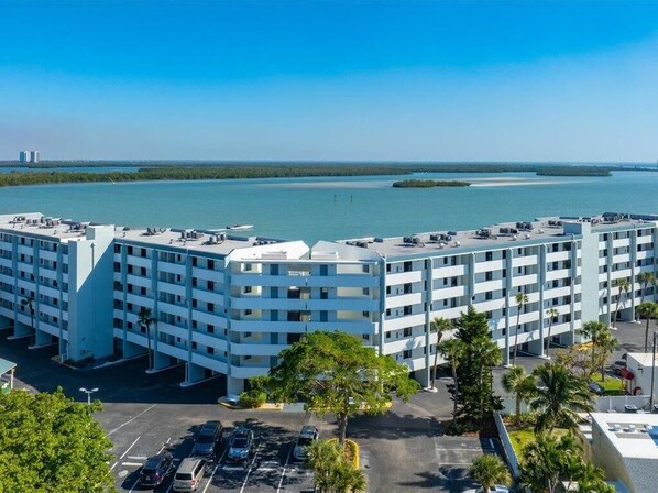 Riverside Complex