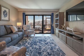 Imagine Yourself Here...Air Conditioned Chilled 1 Bedroom/2 Bath Island Condo with Gorgeous Waterfront Views