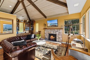 Living Room, Ocean View