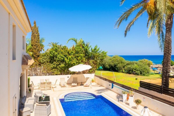 Beautiful villa with private pool, and terrace with sea views