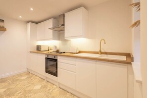 Apartment 1, King's Court, Scarborough - Host & Stay