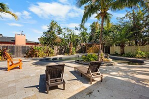 Poolside Loungers