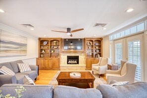 Living Area (1)