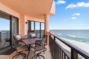 Private Beachfront Balcony