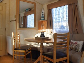 Dining Area | Lapwing 32 - Ruby’s Cayton Bay Beach Breaks, Cayton, near Scarborough