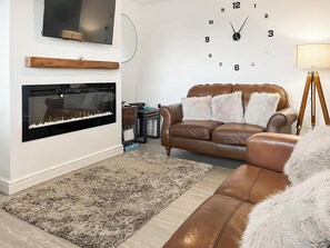 Living room/dining room | The Sand Martin, Beadnell