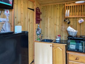Kitchen | Jasmine - Lakeside Glamping, Raglan