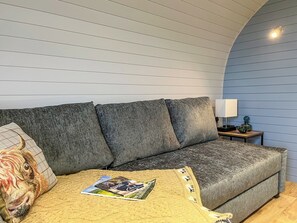 Living area | Uuu Pod - Newton Of Inshewan Farm Pods, Forfar