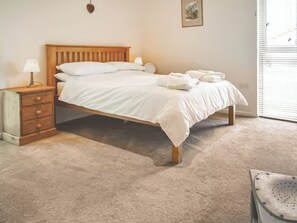 Double bedroom | Chestnut Lodge, Clunton, nr Bishops Castle