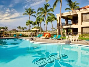 TheBayClub,aHiltonGrandVacationsClub_1