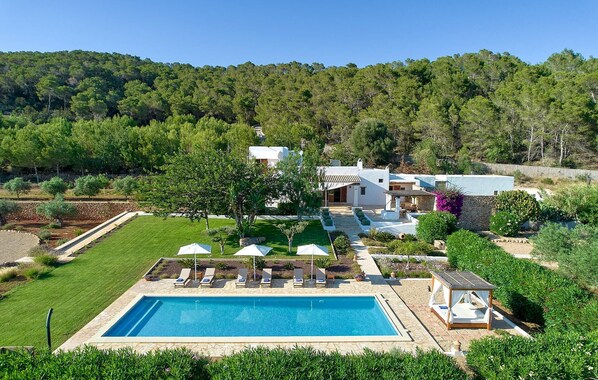 pool