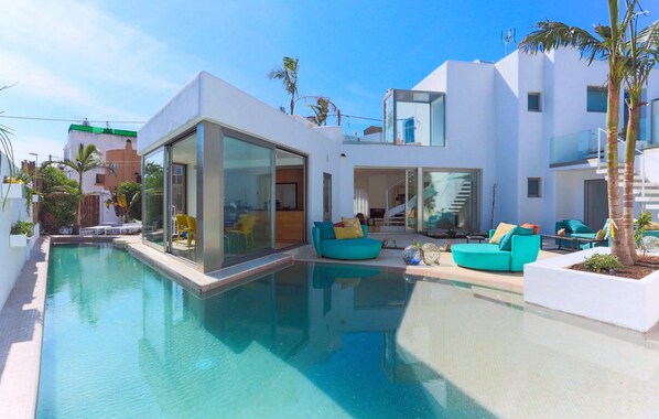 pool