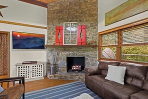 Bask in luxury with our house featuring a picturesque Golf Course View and a cozy fireplace. Enjoy the scenic beauty of the course while staying warm by the fire.