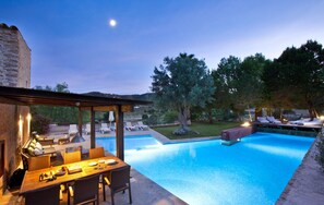 pool