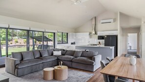 Open-plan elegance