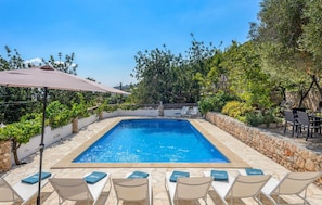 pool