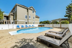 Private Pool Area