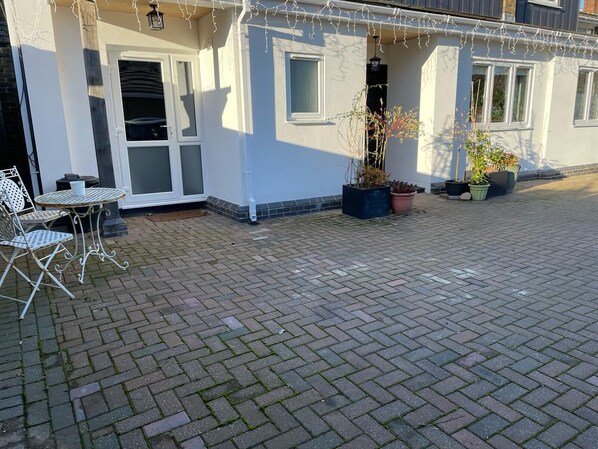 Spindlewood Outside Front door