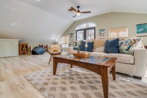 Spacious Second Floor Loft with Queen Sleeper, Kid's Game Area, and TV